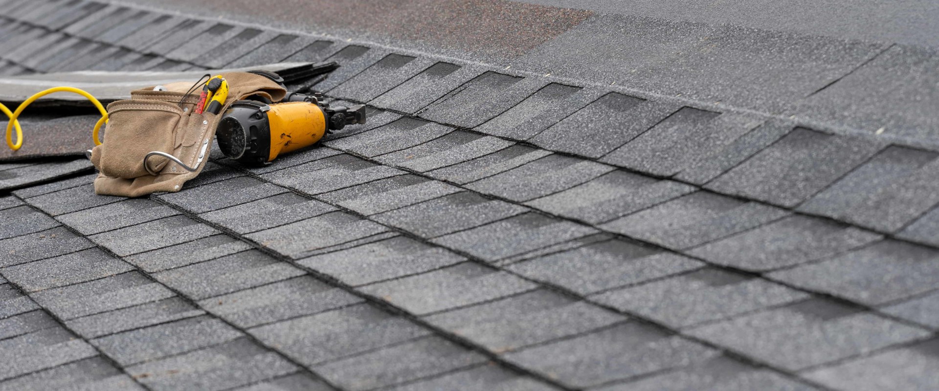 Will roofing tar stick to concrete?