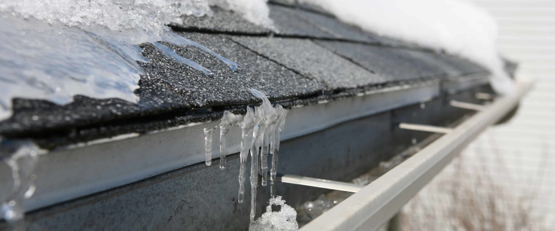 What do roofers do in the winter?